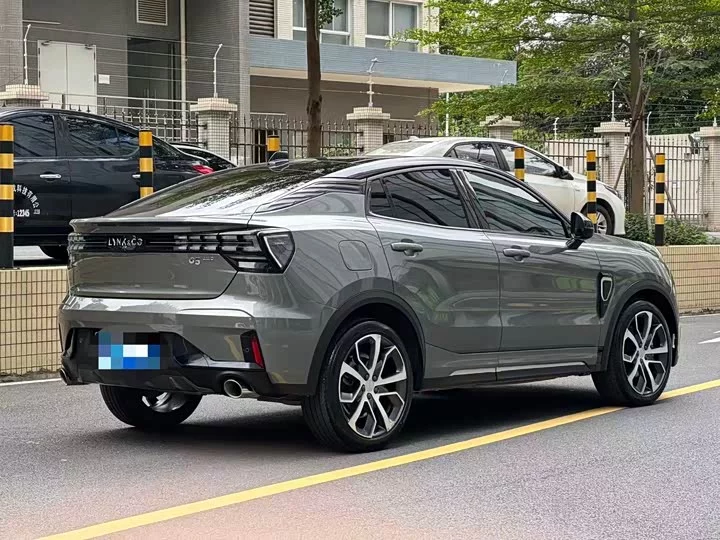 Lynk & Co 05