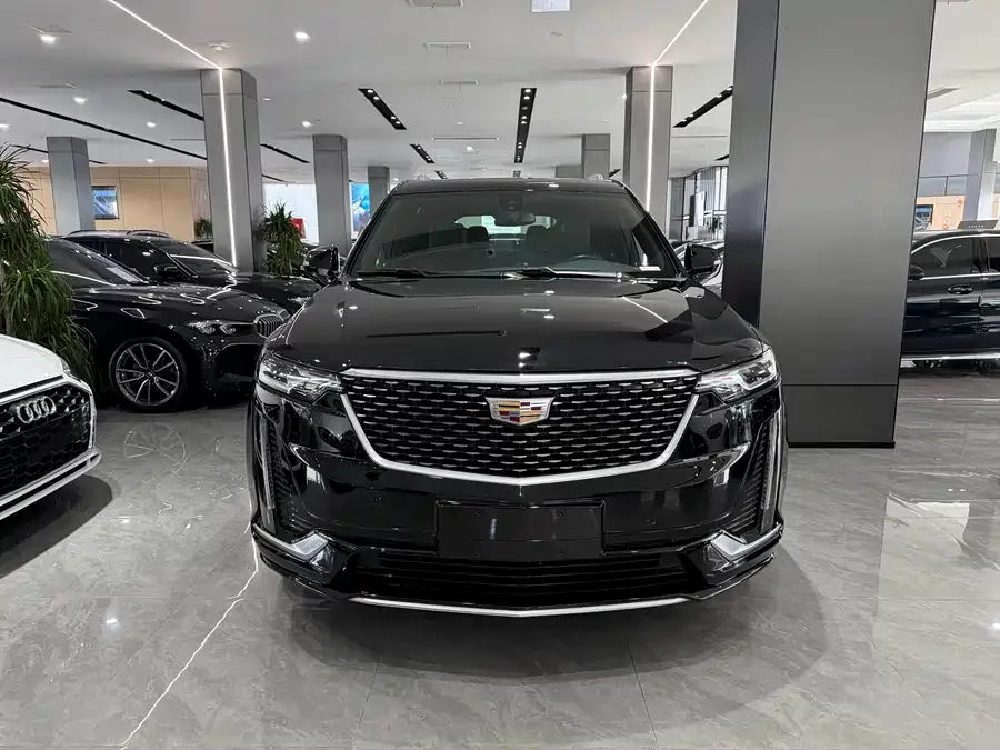 Cadillac XT6