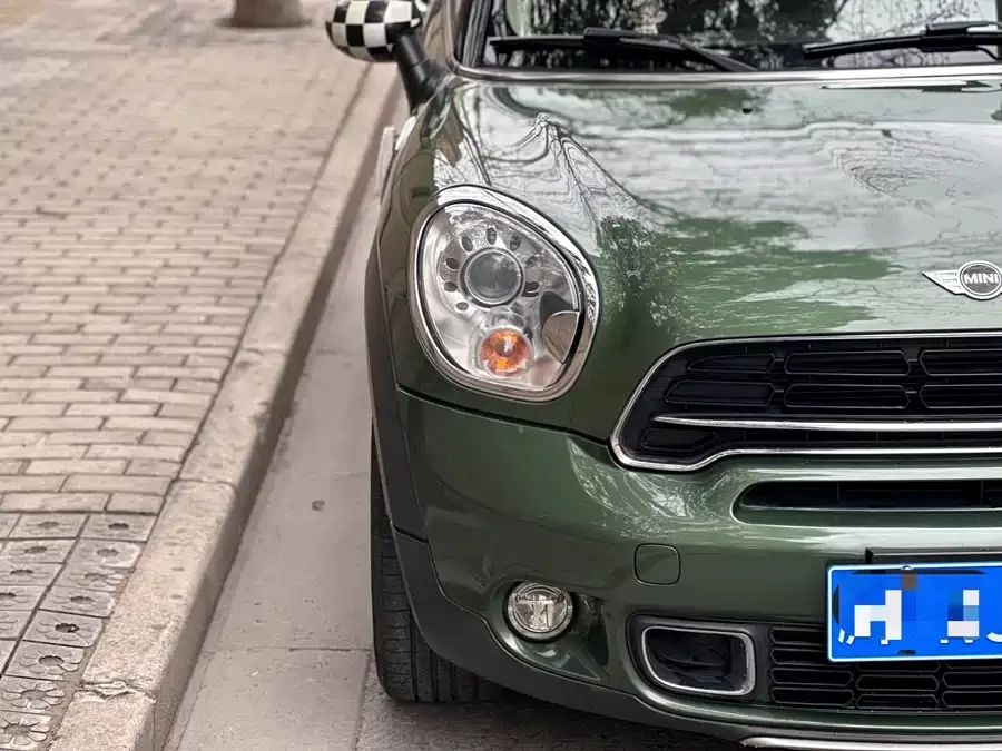 MINI COUNTRYMAN