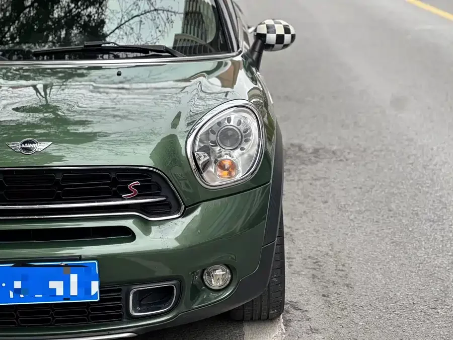 MINI COUNTRYMAN
