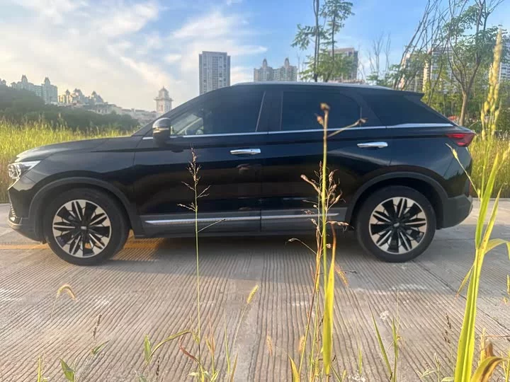 FAW Besturn T77