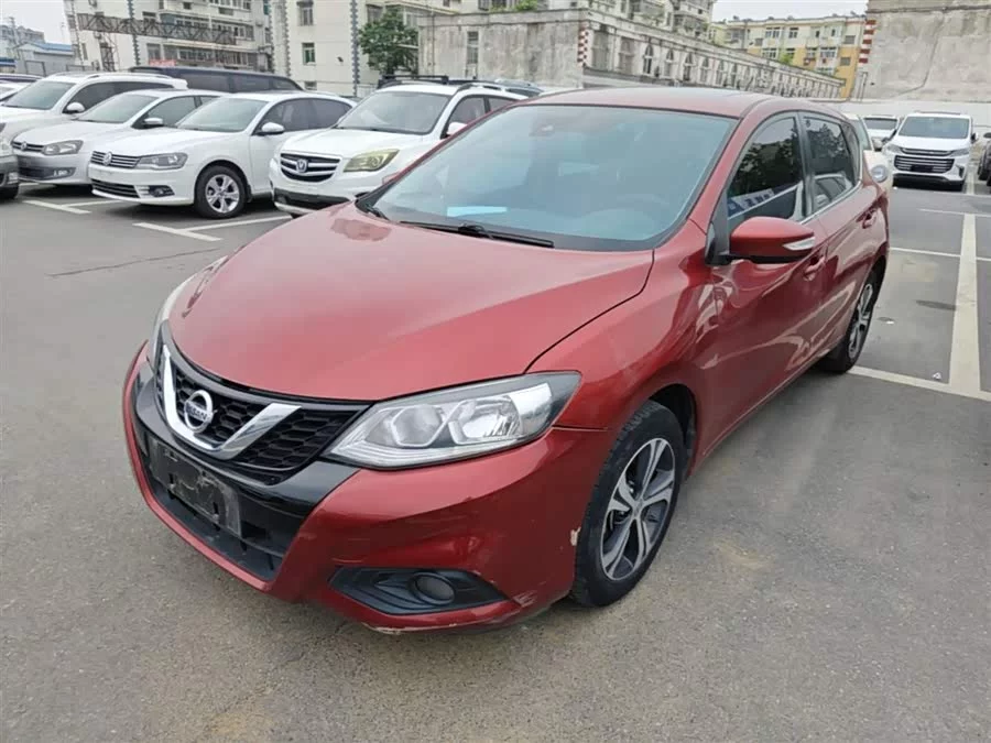 Nissan Tiida