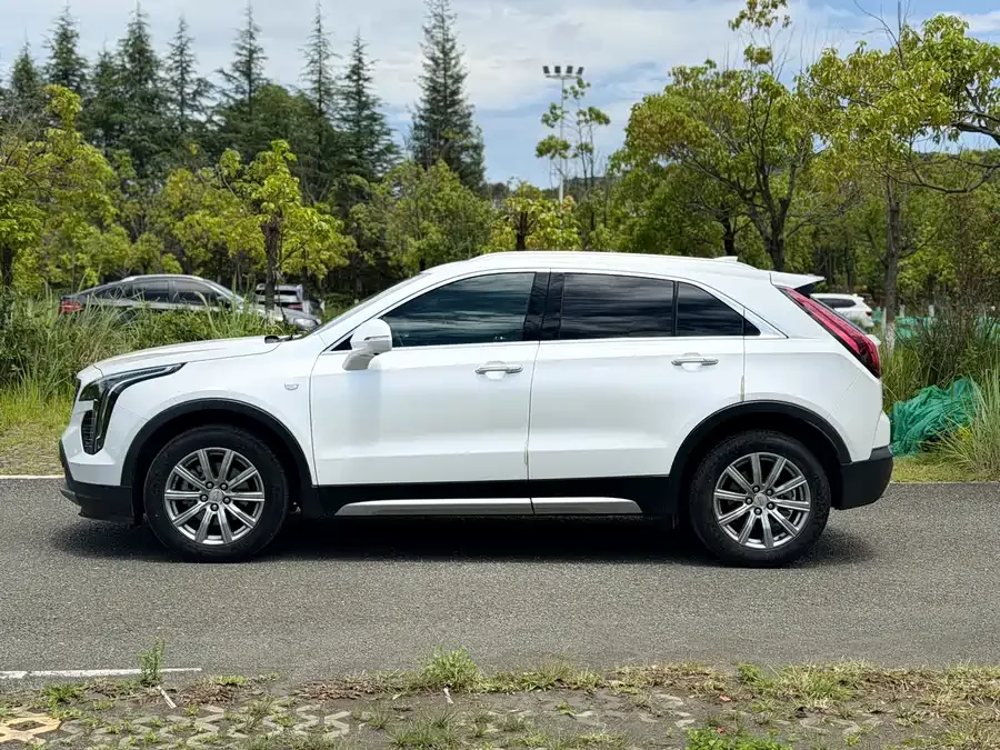 Cadillac XT4