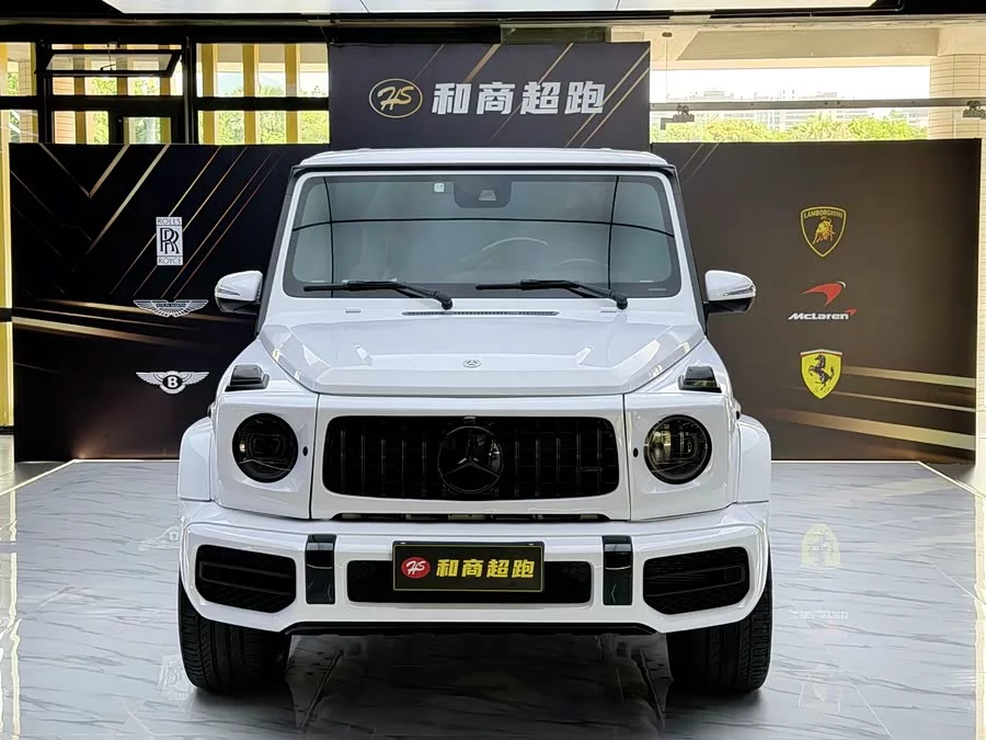 Mercedes Benz G-rated