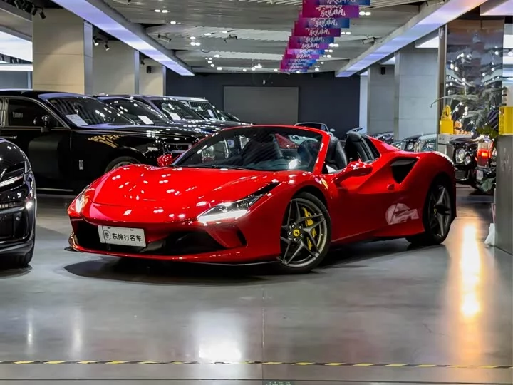 ferrari F8