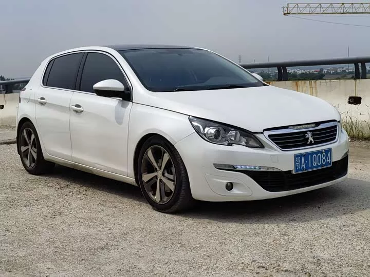 Peugeot 308S