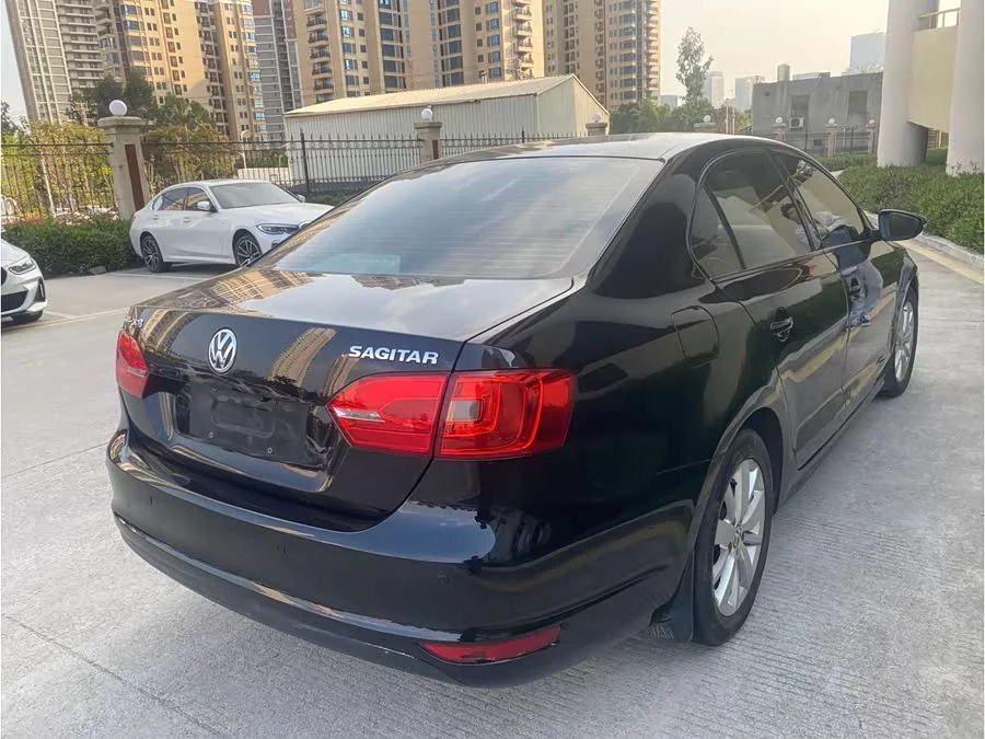 Volkswagen Sagitar