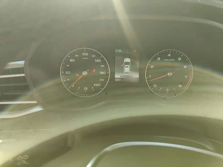 Roewe i5
