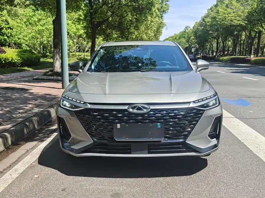 Chery Arrizo 8