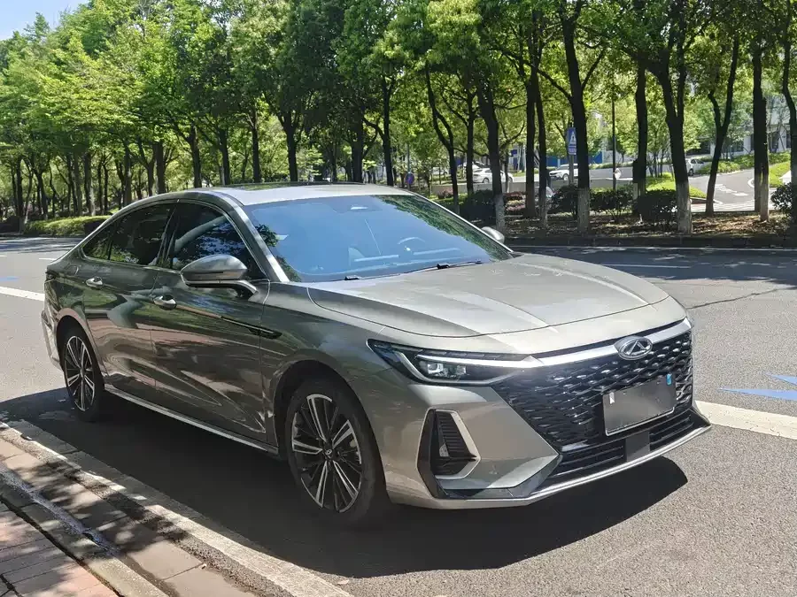 Chery Arrizo 8