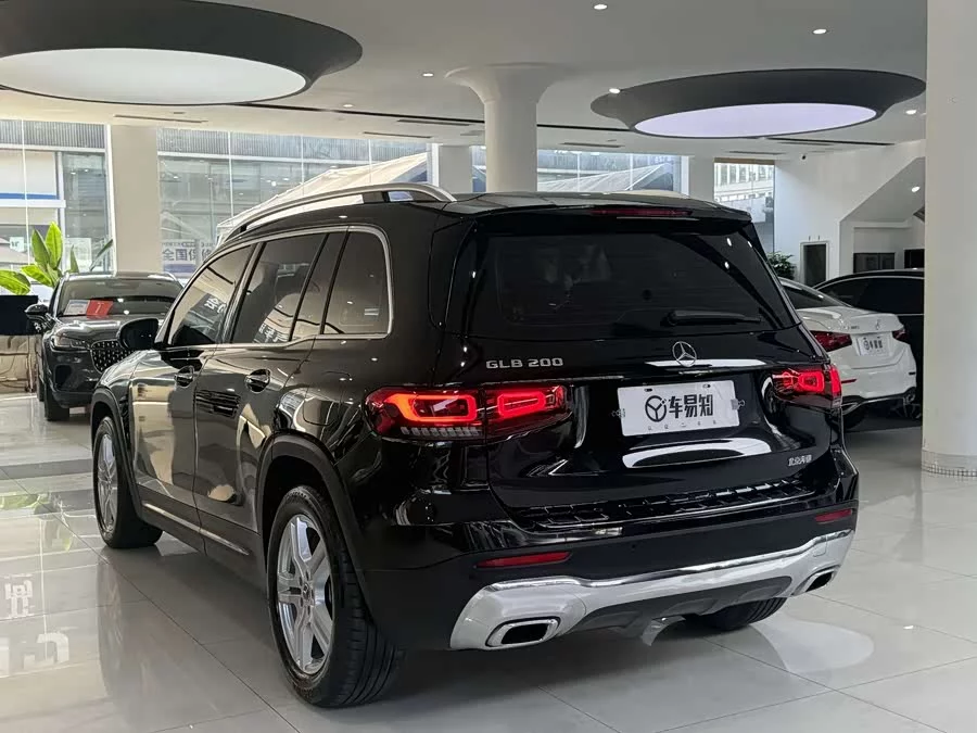 Mercedes Benz GLB