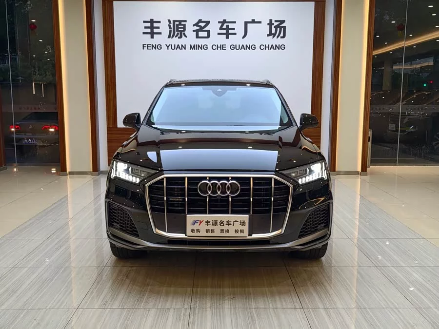 Audi Q7