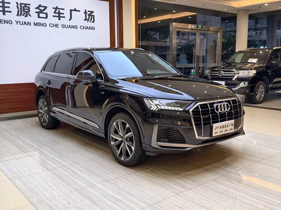 Audi Q7