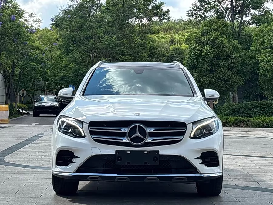 Mercedes Benz GLC