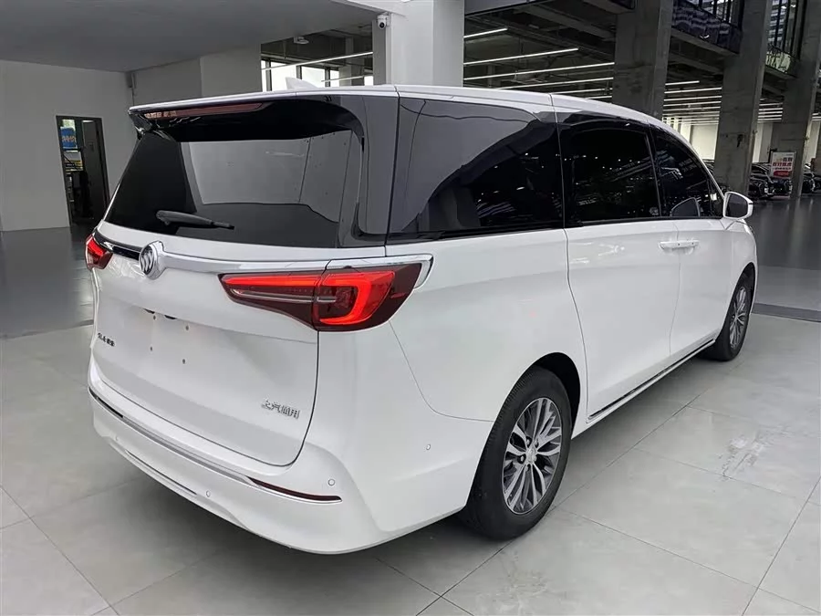 Buick GL8