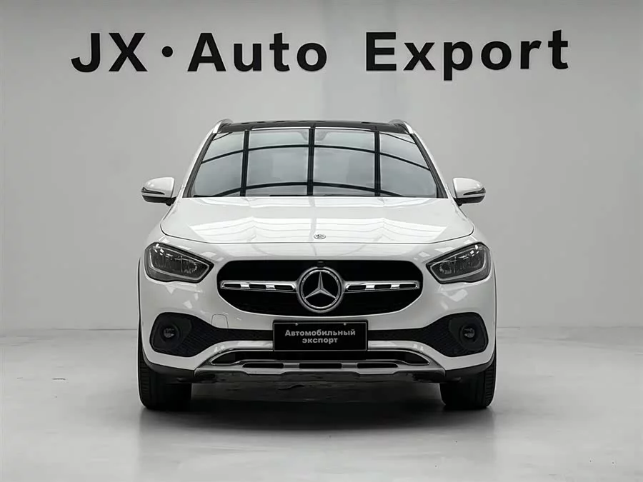 Mercedes Benz GLA