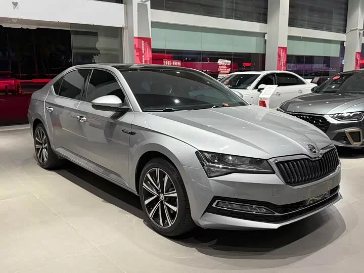Skoda SuperB