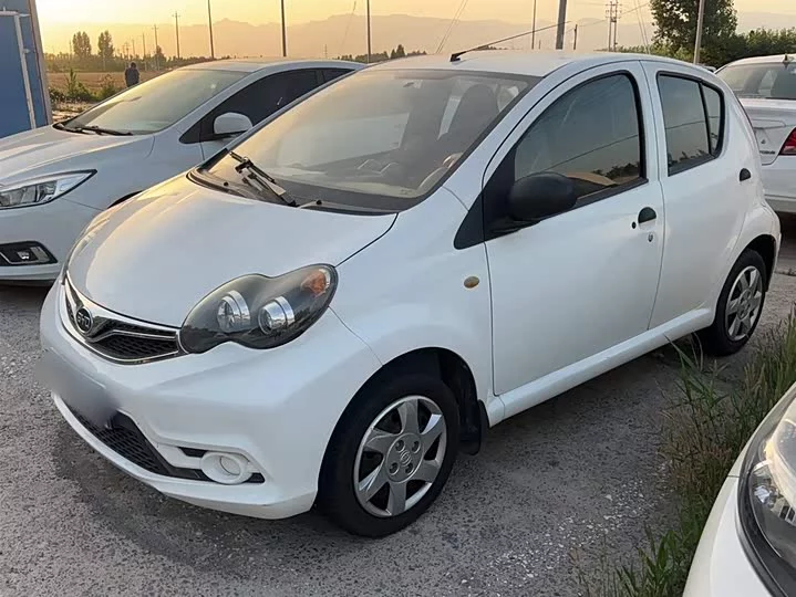 BYD F0
