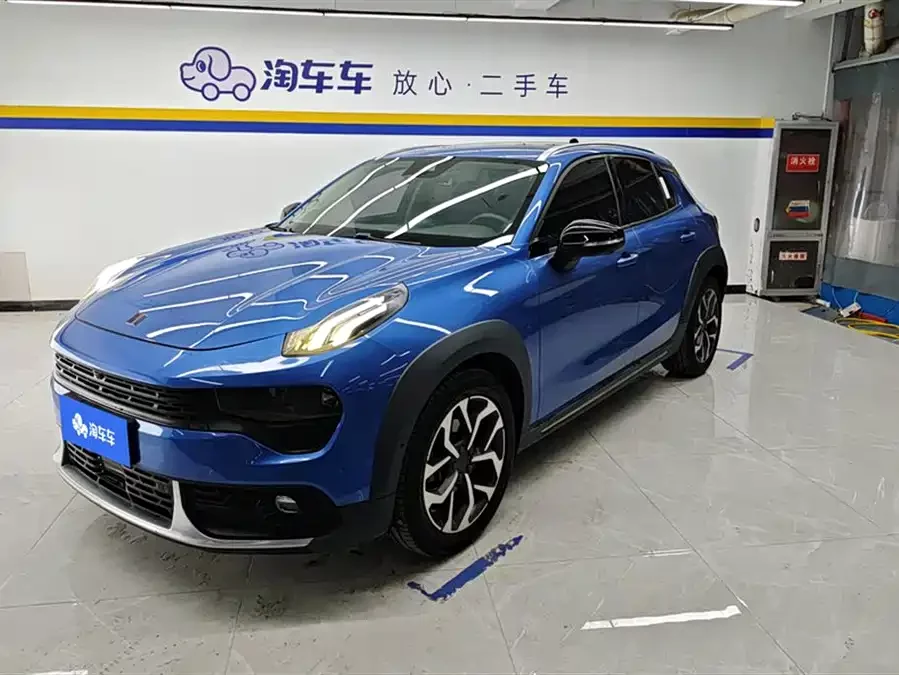 Lynk & Co 02