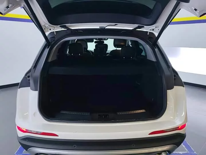 Lincoln adventurer