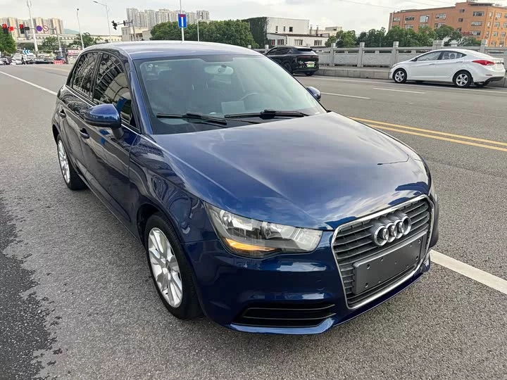 Audi A1