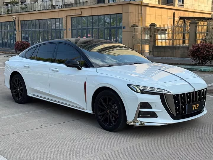 Hongqi H6