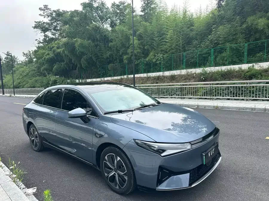 Xpeng P5