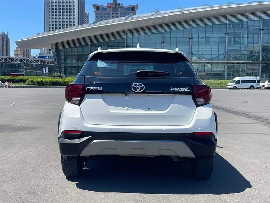Toyota YARiS L