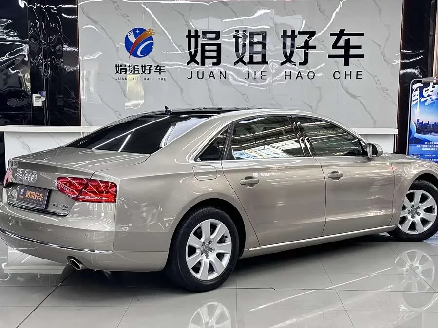 Audi A8