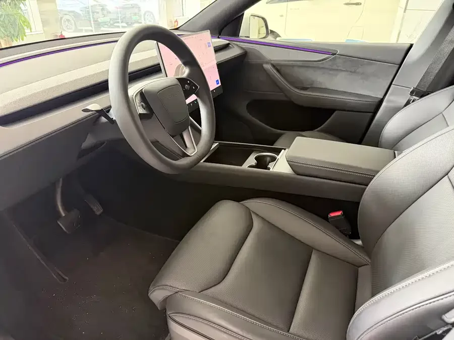 Tesla Model YL