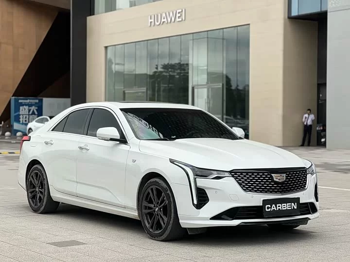 Cadillac CT4