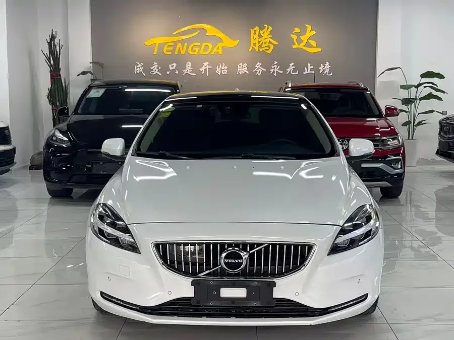 Volvo V40