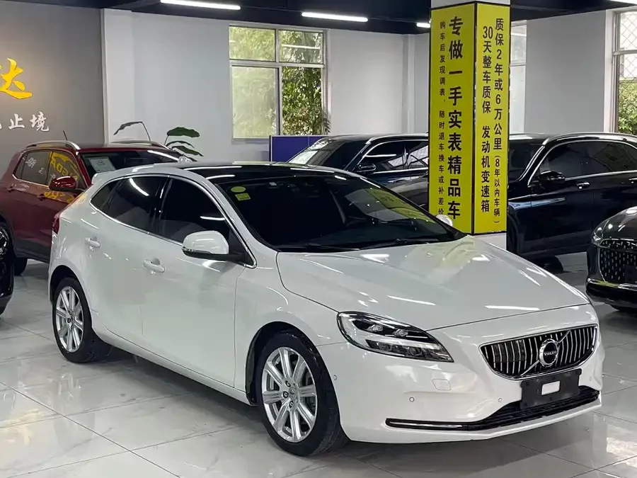 Volvo V40