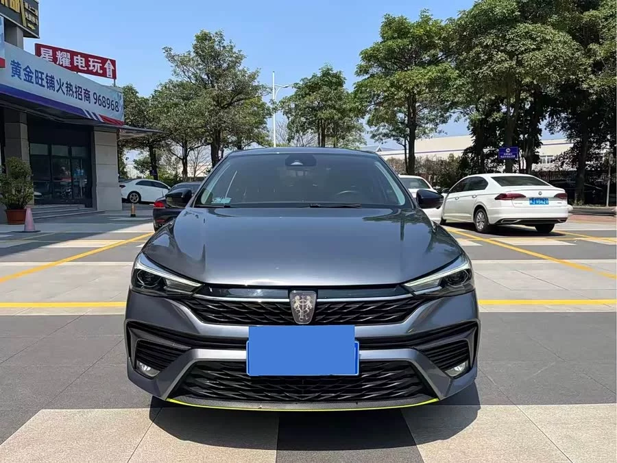 Roewe i5