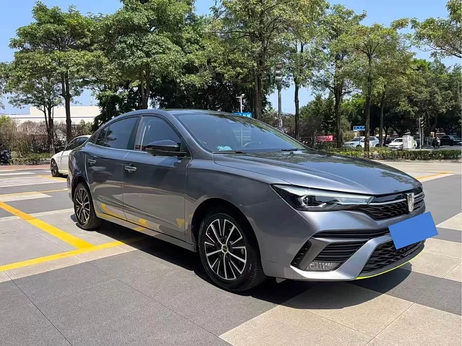 Roewe i5