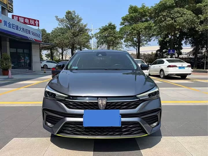 Roewe i5