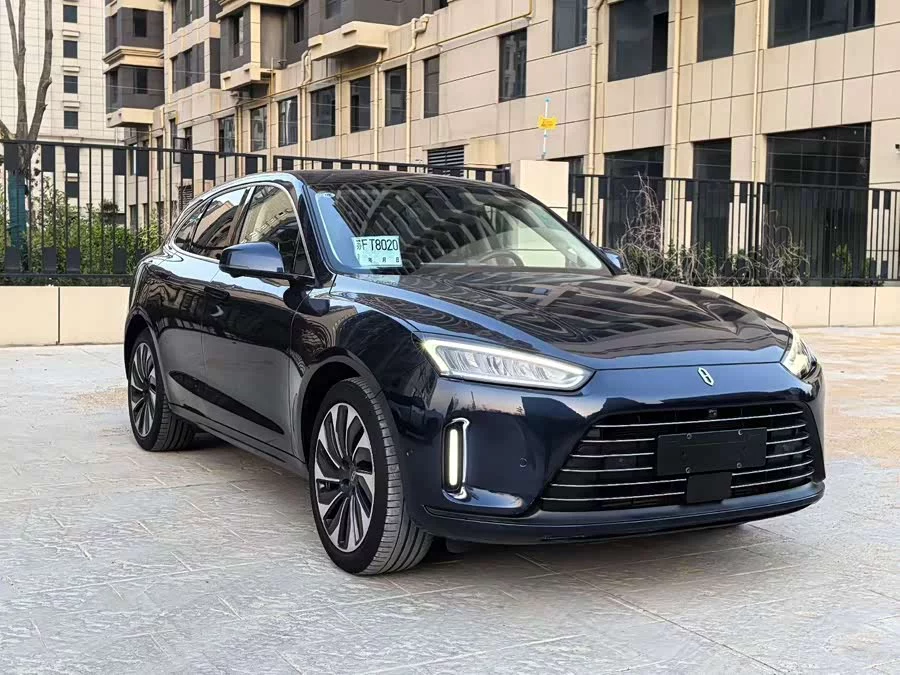 AITO Wenjie M5