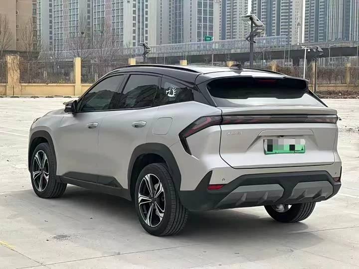 Geely Galaxy L7
