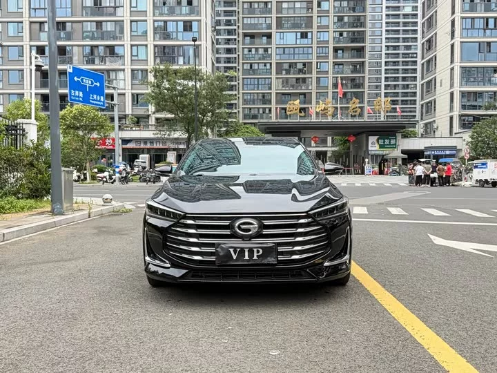 GAC Trumpchi GA8