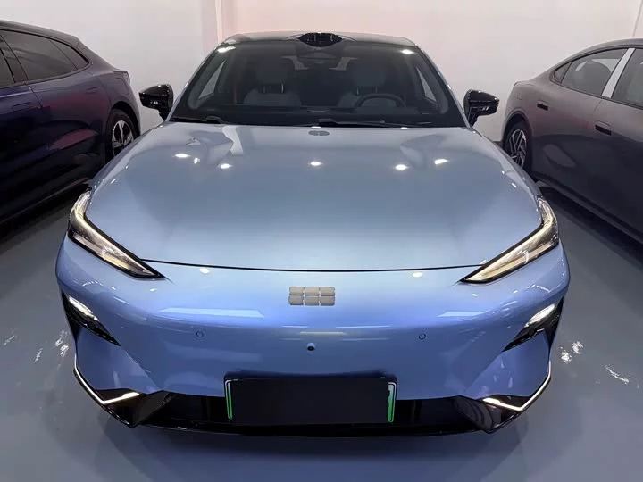 Geely Galaxy E8
