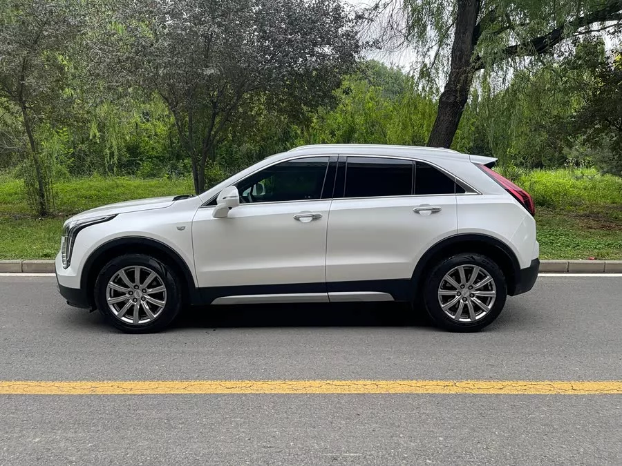 Cadillac XT4