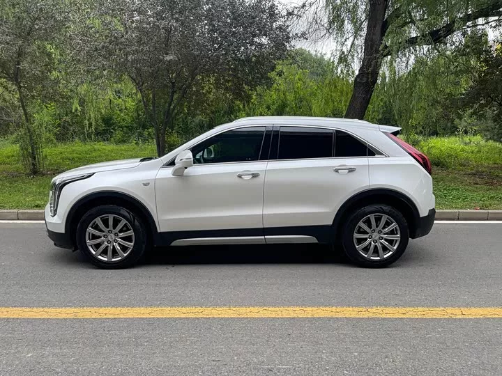 Cadillac XT4