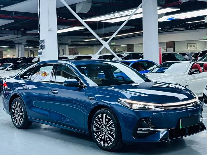 Geely Galaxy A7 EM