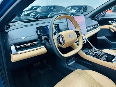 Geely Galaxy A7 EM