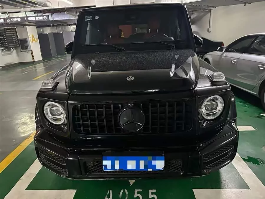 Mercedes Benz G-rated