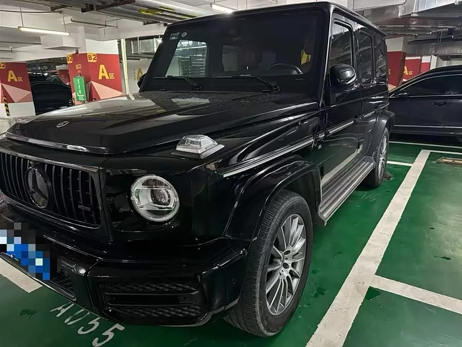 Mercedes Benz G-rated