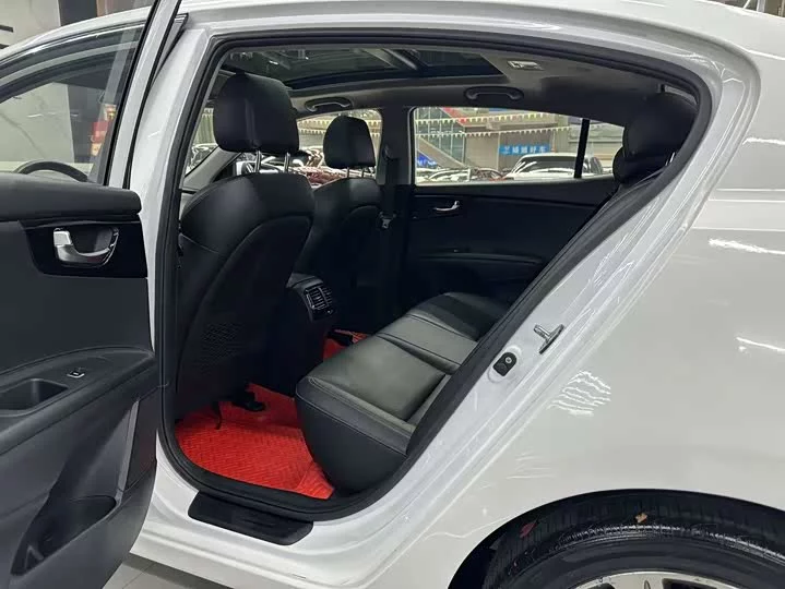 kia K4