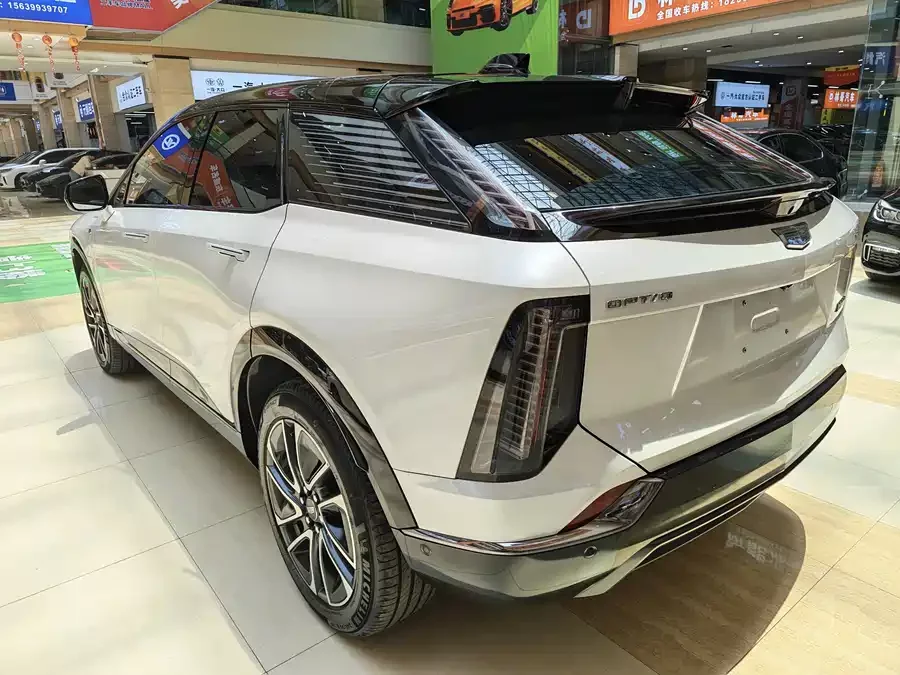 Cadillac IQ