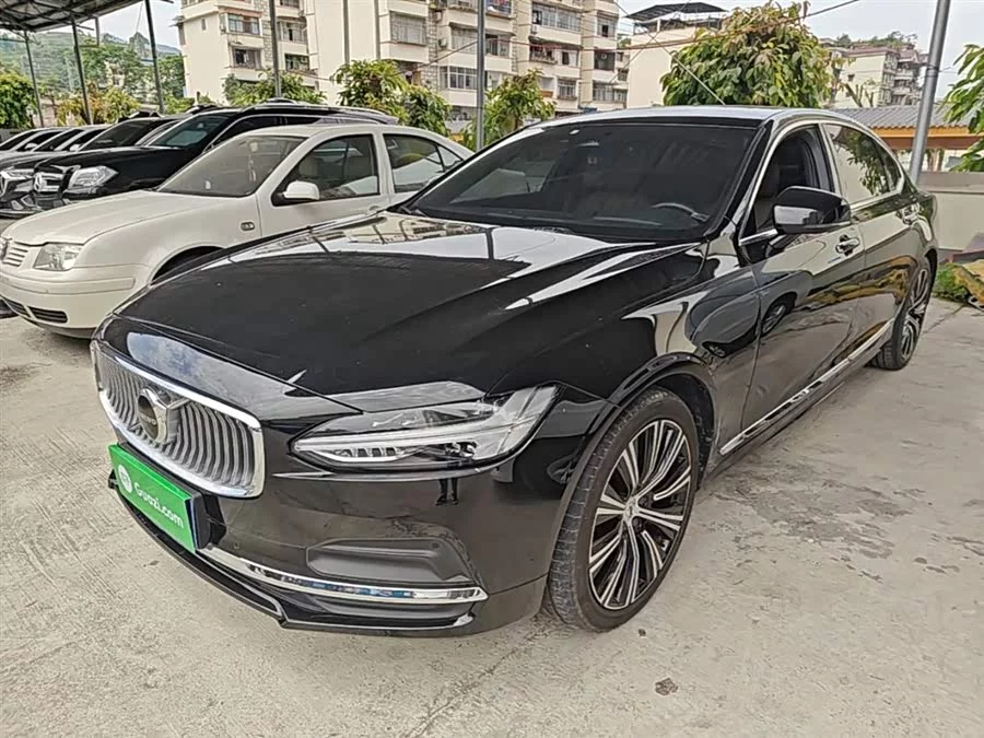 Volvo S90