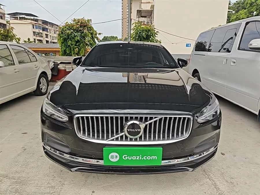 Volvo S90
